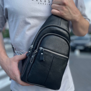 Чоловіча сумка-слінг шкіряна 18х32х7, крос боді для прогулянок Tiding Bag A25F-5060A чорна